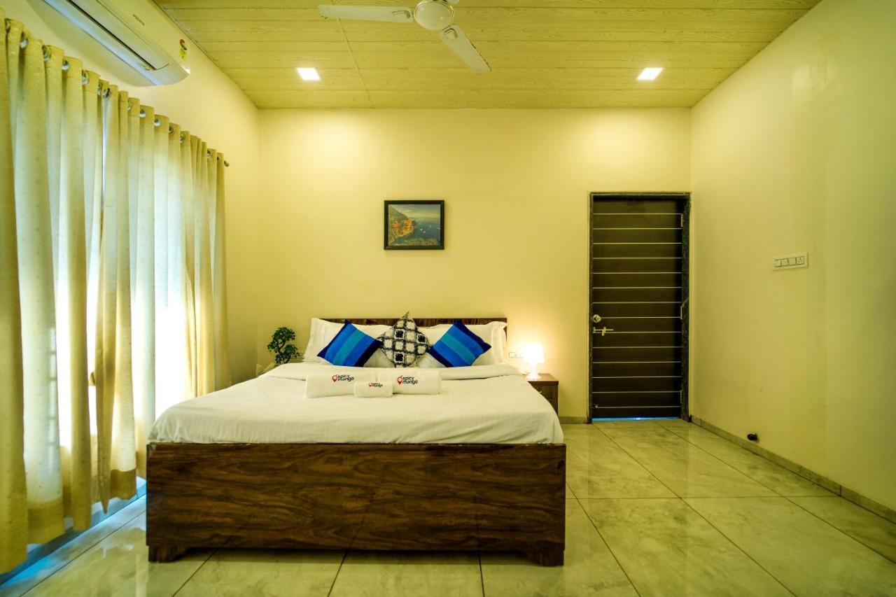 Spicy Mango Villa Insam - Hill View Villa In Karjat Exteriör bild